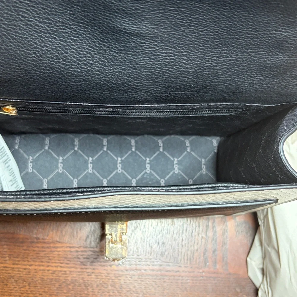 ALDO Elegant Black and White Chain Shoulder Bag - Picture 5 of 6
